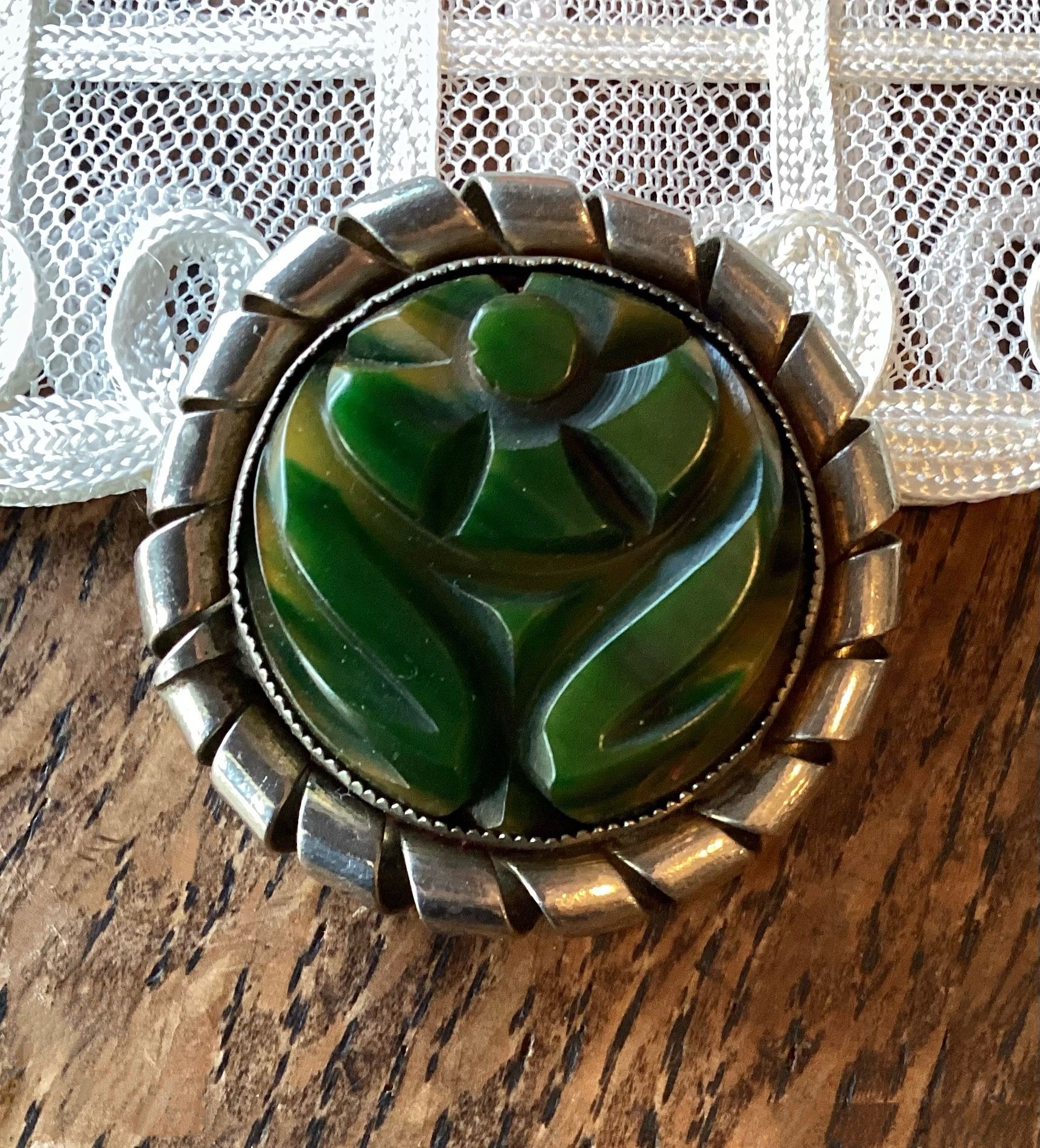 UNIQUE 30’s Art Deco Carved Marbled Green Bakelite & Chrome pin, brooch
