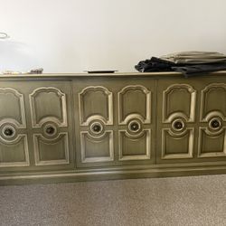 Henredon Hollywood Regency Buffet  Dorothy Draper Style
