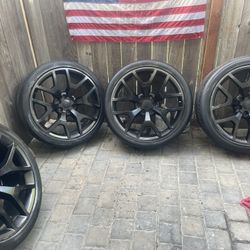 24 Inch Rims Honey Comb Style