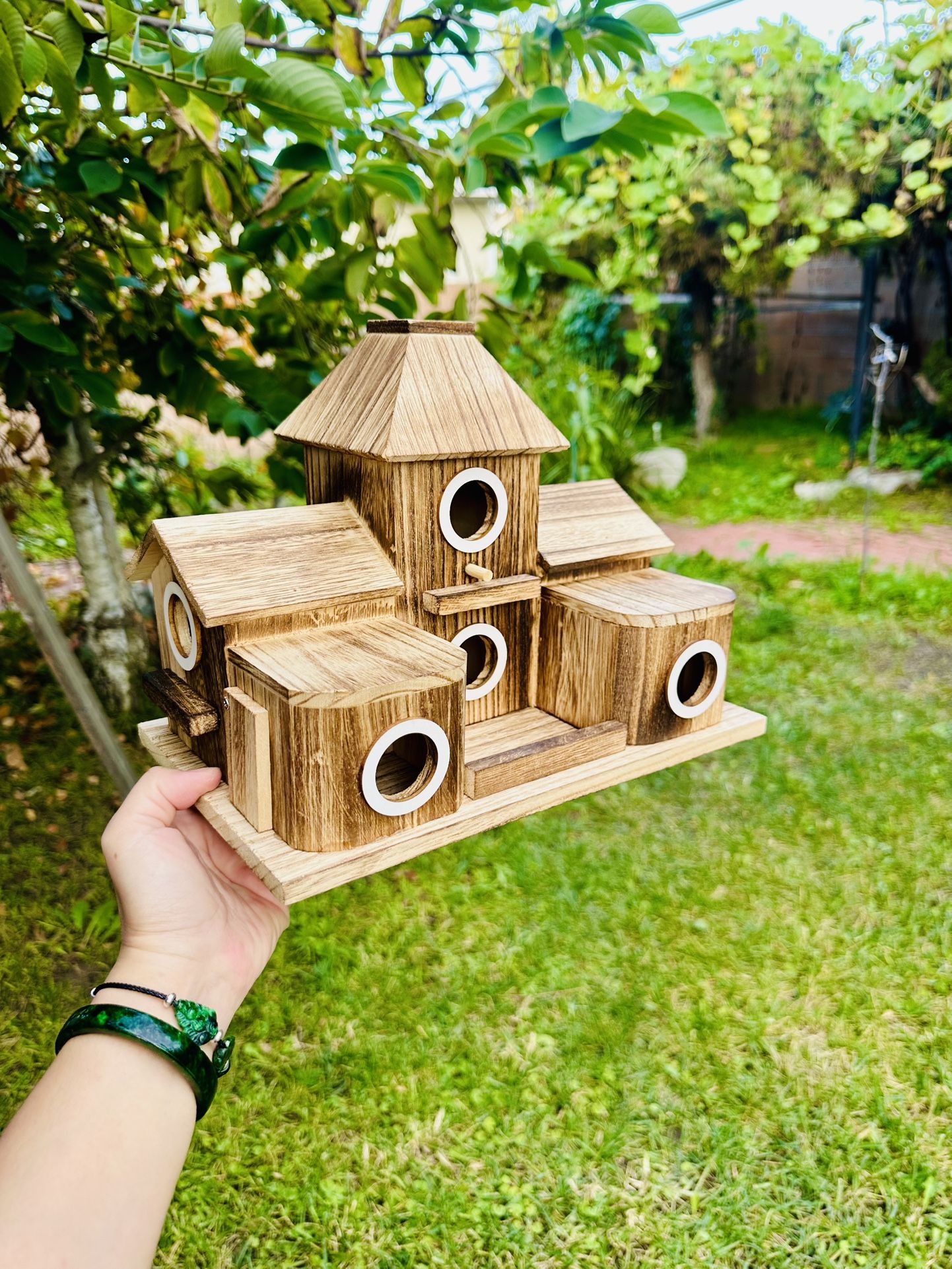 Wood Bird House Feeder New Condition