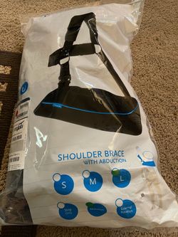 Shoulder brace with abduction