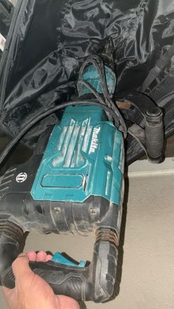 Makita HM1307CB 35 lb
