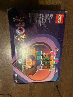 LEGO (contact info removed) "10 Years of Friendship" Employee Exclusive set