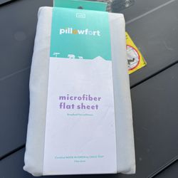 Twin Size Bed Sheet.  Brand New Item With Original Tag