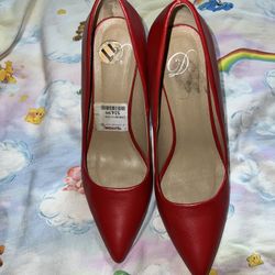 Women’s SZ 11M Heels