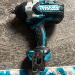 Makita 18V Impacto 1/2 # XWT08( Tool Only)
