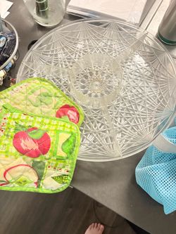 Chips bowl with pot holders
