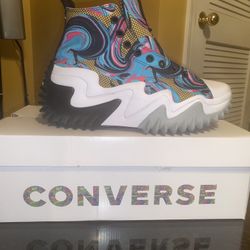 Converse Multicolor Run Star Size Women’s 10 or Size Men’s 8.5 