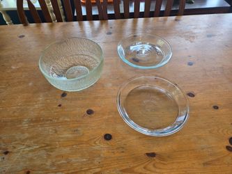 2 glass pie dishes and heavy glass bowl all for $5