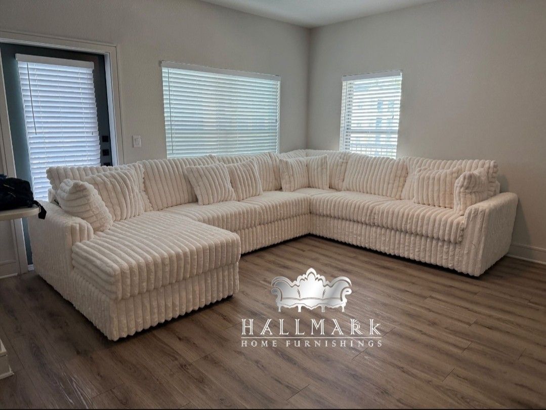Corduroy Sectional Couch W Pull Out Sleeper Bed And Storage Mention Jon Green to the staff to confirm this price/offer! π₯