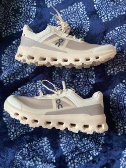 shoes woman size 10.5 in men size9new