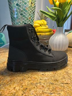Dr martens extra hi brand new original boots  bk/bkno box size 8 men 10 lady