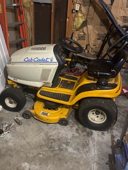 Cub Cadet 1515 Riding Lawn Mower