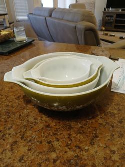 Nested  Mixing Bowls