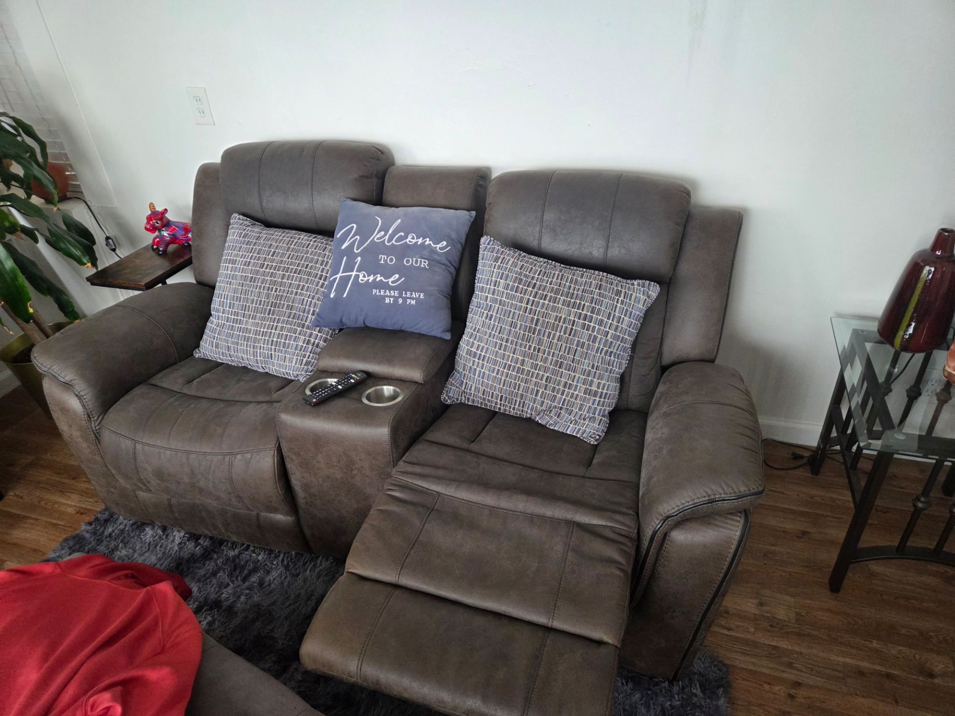 Love seat