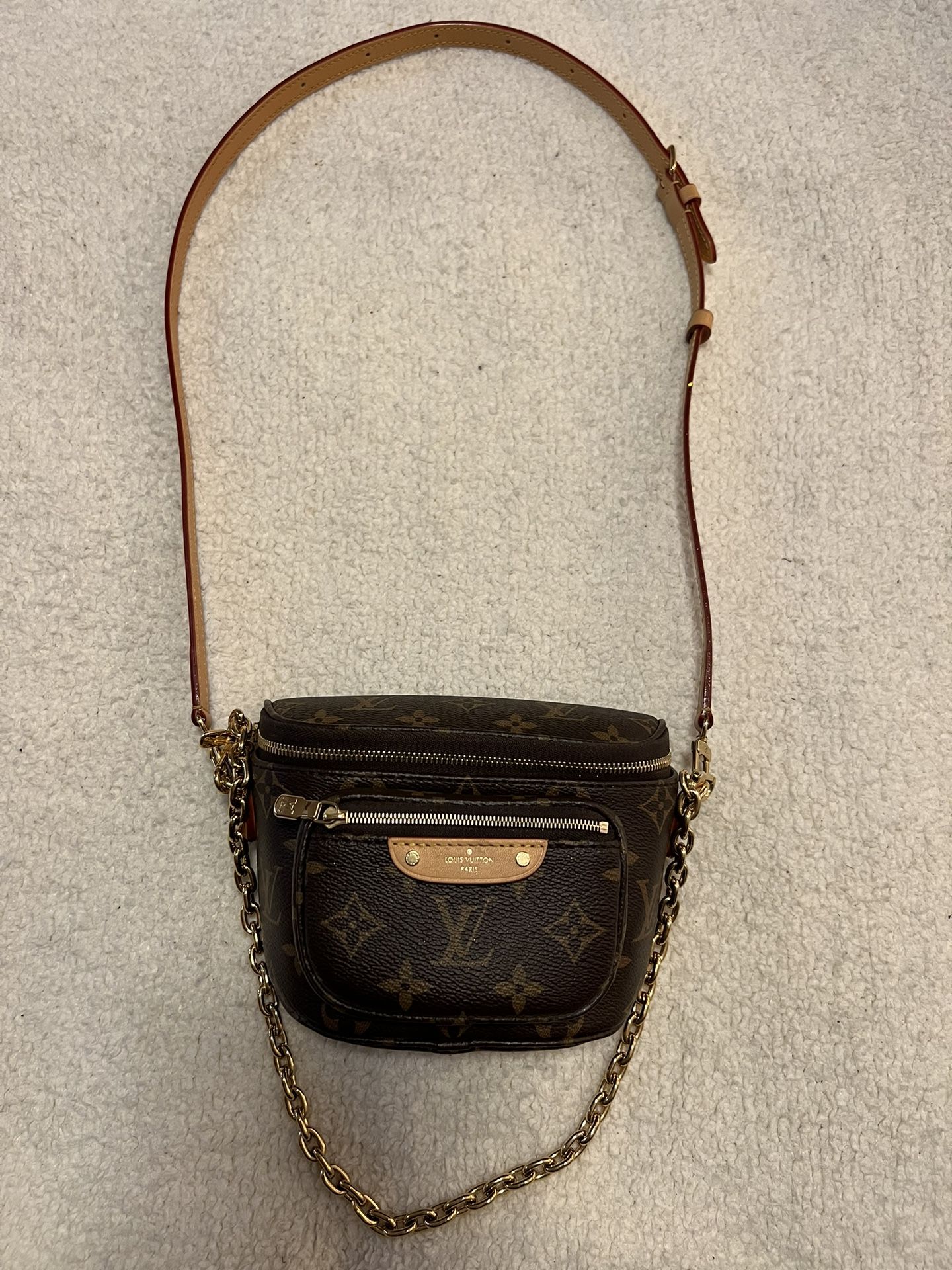 LOUIS VUITTON MINI BUM BAG for Sale in Los Angeles, CA OfferUp