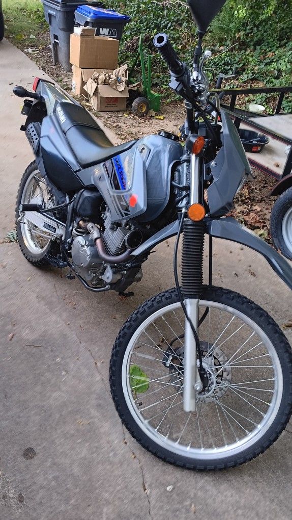2020 Suzuki 200DR $3200 O.B.O.