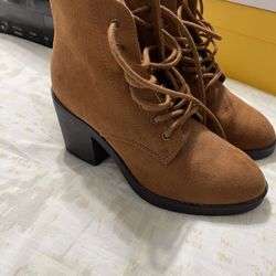 Brown Size 6 Boots 