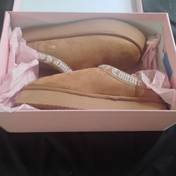 BRAND NEW* Juicy Couture slippers
