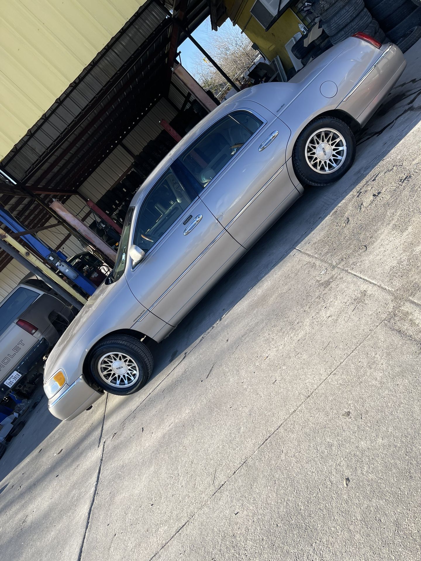 Lincoln Town Car