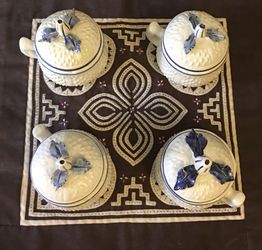 4 - Bassano ‘Pot de Creme’ with lids