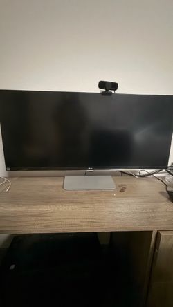 LG LG 34UM94-long screen + DeepCool desktop