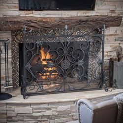 Christopher Knight Home Wilmington Fireplace Screen, Silver Flower On Black
