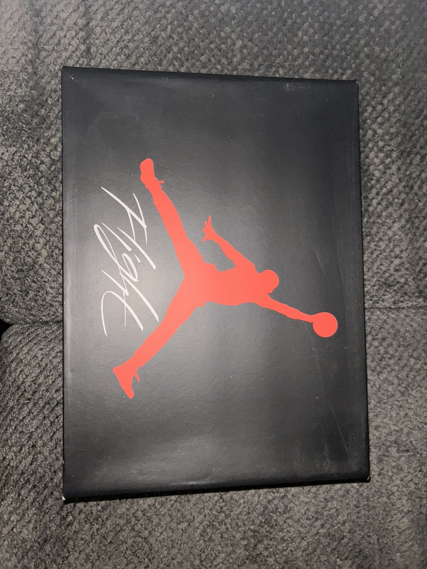 Jordan 4 White Cement