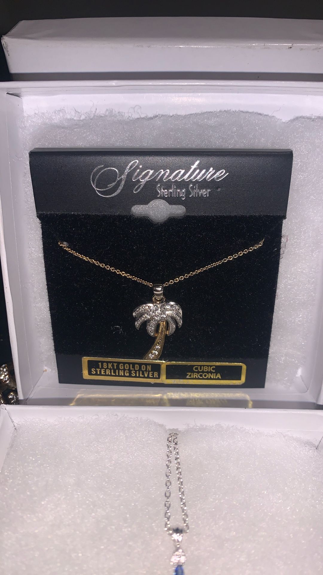 18k Gold Palm Tree Pendent 