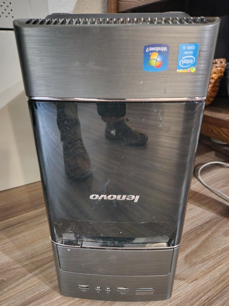 PC DESKTOP LENOVO