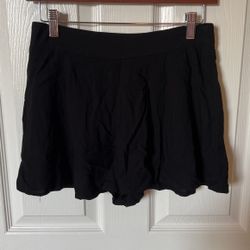 Black skort
