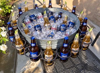 Beer bucket with display rings.