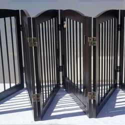 Extra Long Pet Gate - 6 panel 24" H & 120" Wide With Door