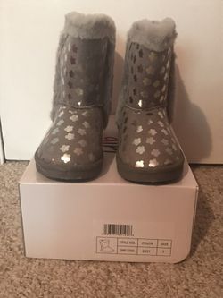 Girls Gray Winter Boots Size 3