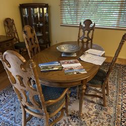Dinning Table 