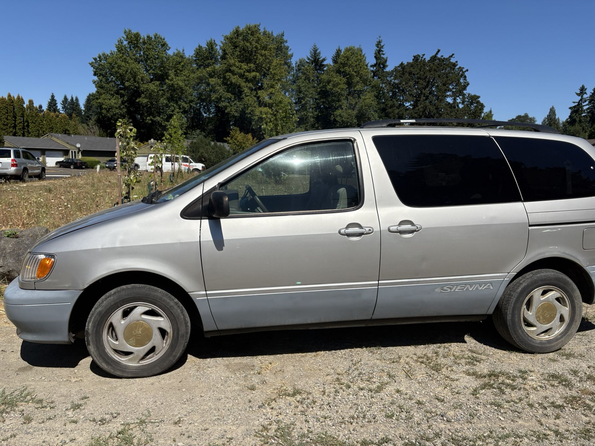 Toyota Siena  2001