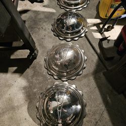 1939 ford spider hubcaps