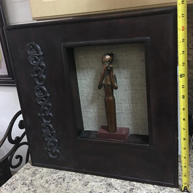 CUADRO ANTIGUO DE MADERA EN TERCERA DIMENCION