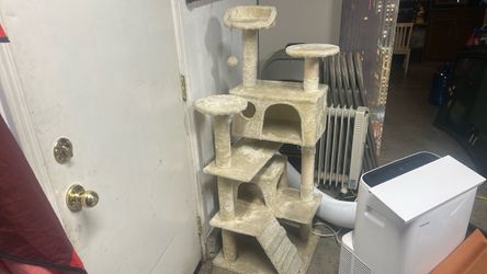 Cat tree