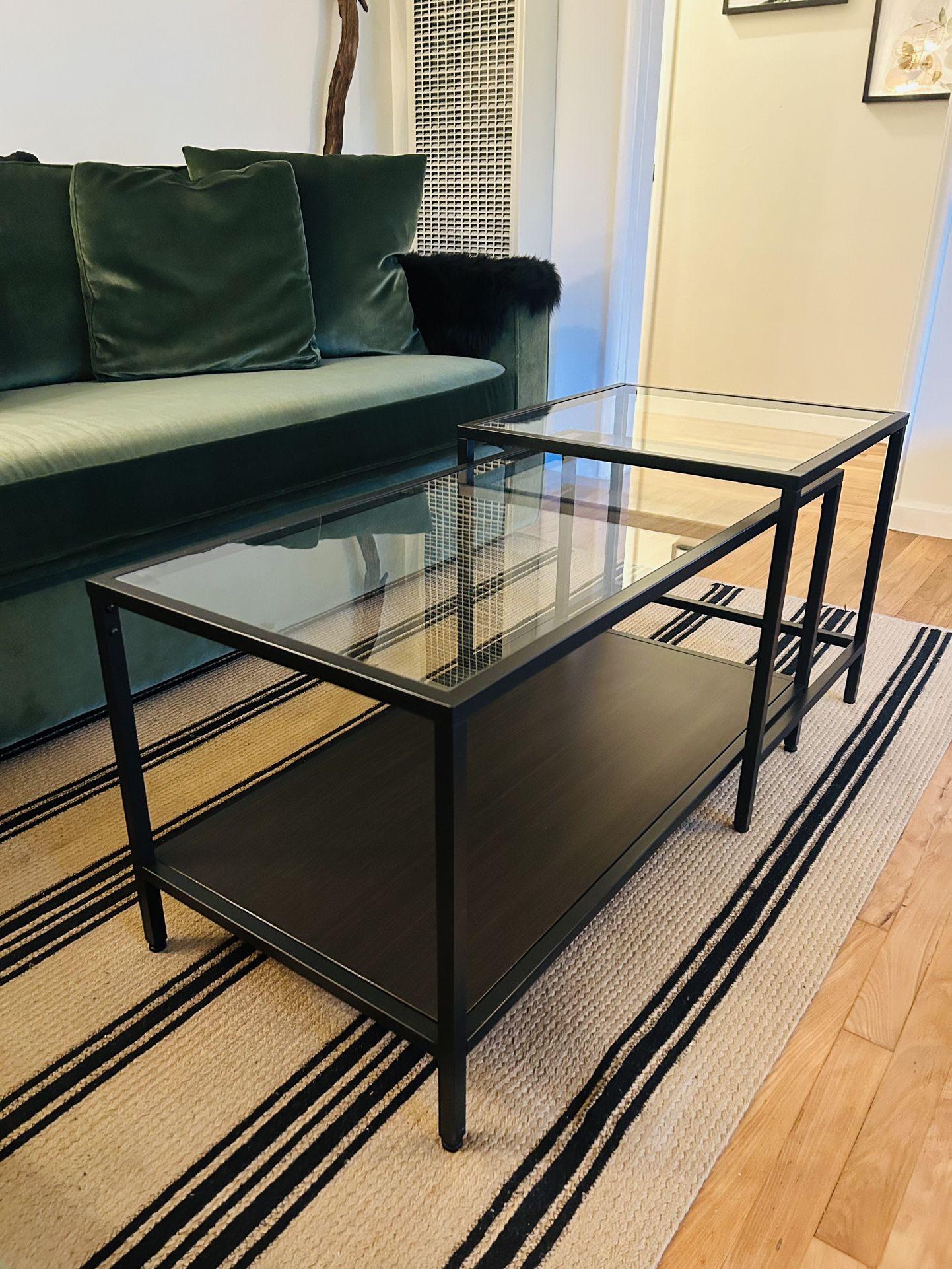 NESTING COFFEE TABLES 