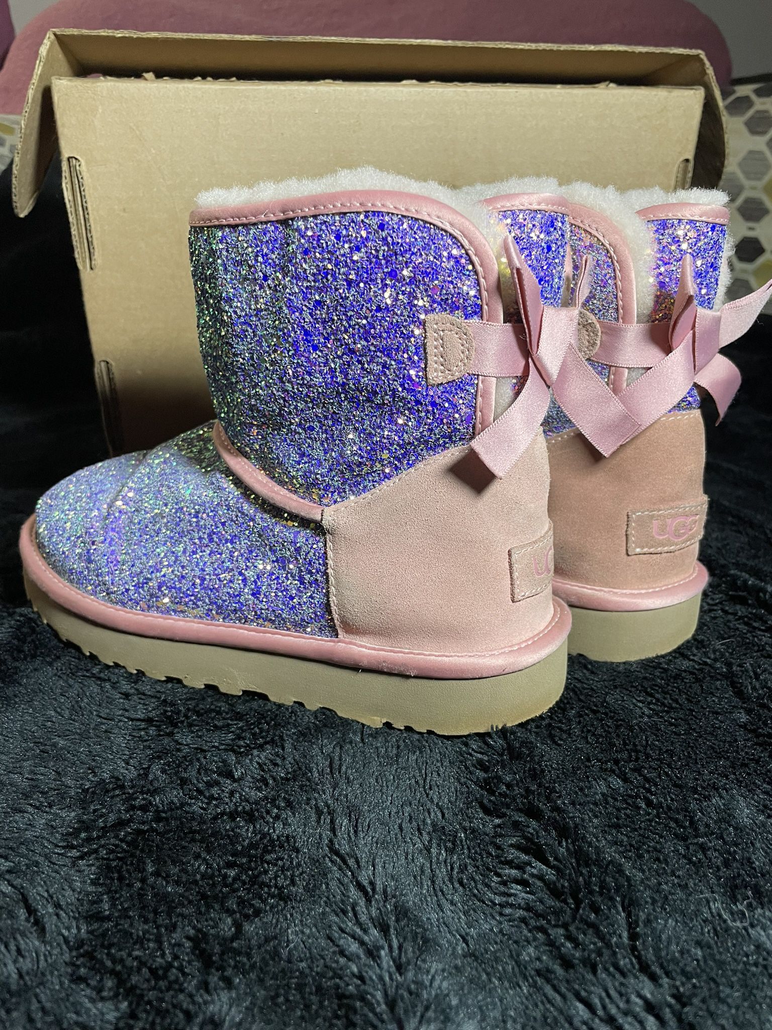Ugg Women’s Pink/Purple Chameleon Sequined Boots 9