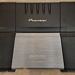 Pioneer  600Watt 4 Channel Amplifier 