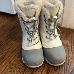 Kids Snow Boots Size 2