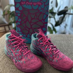 🔥 PUMA MB.04 ‘Iridescent Hornets’ – Size 11.5 | Worn Twice