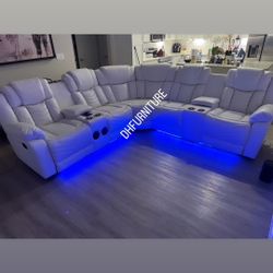 LUCKY CHARM WHITE SECTIONAL RECLINER W/ SPEAKERS 