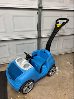 Step 2 blue push car with storage and drink holder