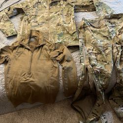 Brand New Beyond RAIN JACKET, WIND PANT, & FLEECE TOP - Retail $1,588 (Save Big!)