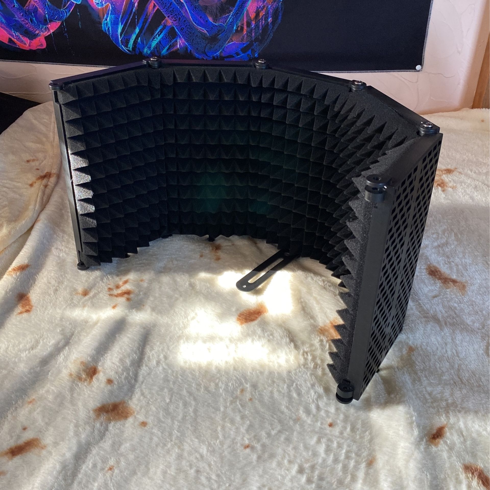 Microphone Isolation Shield (Recording Studio)