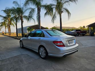 MERCEDES-BENZ C300 LUXURY SPORT,30 MPG,CLEAN TITLE,2027 MARCH TAGS
