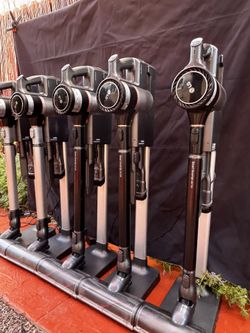 LG Cordzero And Cordzero Charge Plus Vacuums - Excellent